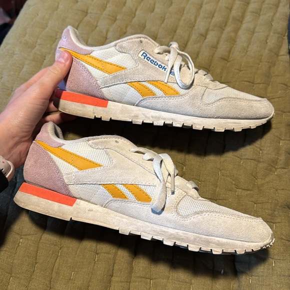 Reebok classic sneakers - Picture 2 of 5
